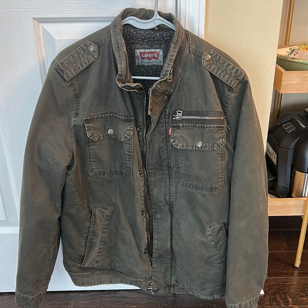 Levi’s green men’s jacket